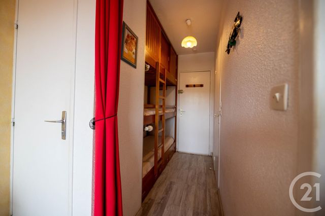Afficher la photo en grand Studio Cabine à vendre - 1 pièce - 20.02 m2 - BORMES LES MIMOSAS - 83 - PROVENCE-ALPES-COTE-D-AZUR - Century 21 Net-Immo Agency
