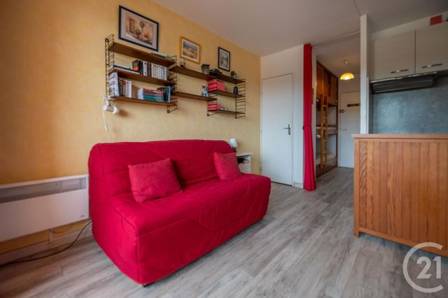 Afficher la photo en grand Studio Cabine à vendre - 1 pièce - 20.02 m2 - BORMES LES MIMOSAS - 83 - PROVENCE-ALPES-COTE-D-AZUR - Century 21 Net-Immo Agency