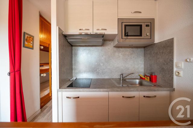 Afficher la photo en grand Studio Cabine à vendre - 1 pièce - 20.02 m2 - BORMES LES MIMOSAS - 83 - PROVENCE-ALPES-COTE-D-AZUR - Century 21 Net-Immo Agency
