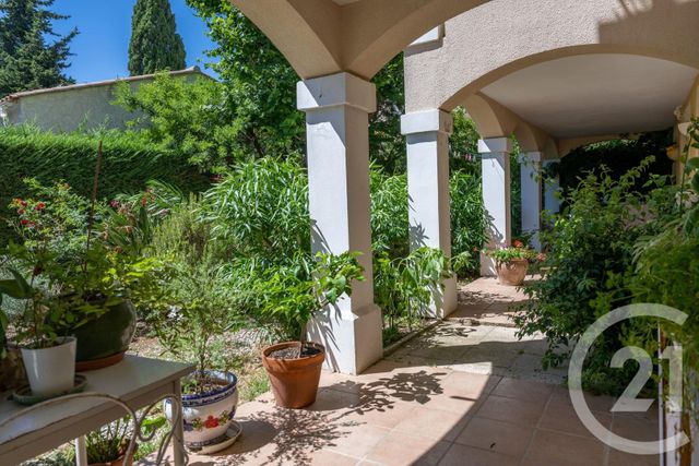 appartement à vendre - 4 pièces - 120.0 m2 - LE LAVANDOU - 83 - PROVENCE-ALPES-COTE-D-AZUR - Century 21 Net-Immo Agency