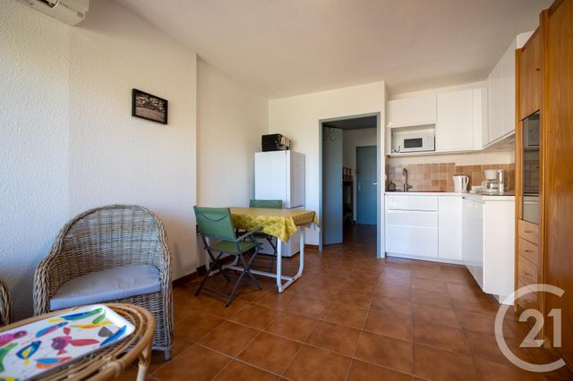Studio Cabine à louer - 1 pièce - 23.0 m2 - LE LAVANDOU - 83 - PROVENCE-ALPES-COTE-D-AZUR - Century 21 Net-Immo Agency