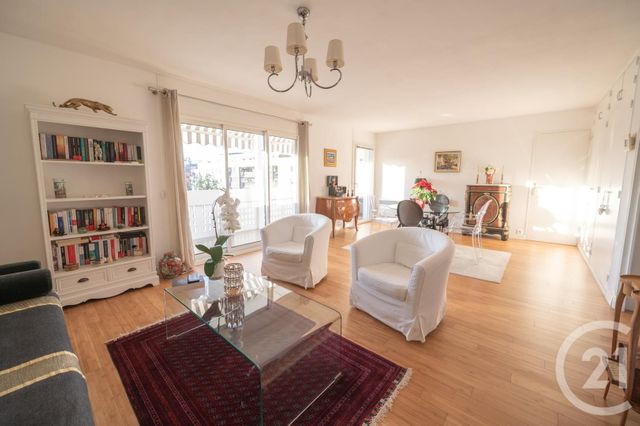 appartement - LE LAVANDOU - 83