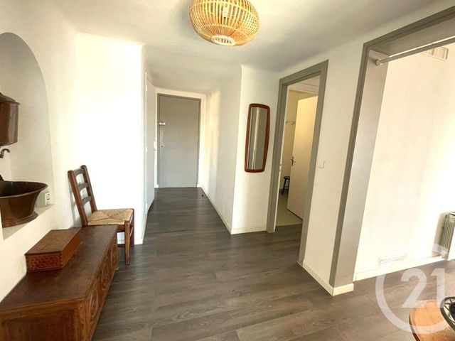Appartement F5 à vendre - 5 pièces - 110.0 m2 - LE LAVANDOU - 83 - PROVENCE-ALPES-COTE-D-AZUR - Century 21 Net-Immo Agency