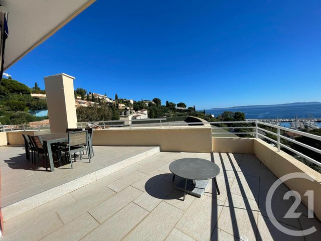 Appartement F5 à vendre - 5 pièces - 110.0 m2 - LE LAVANDOU - 83 - PROVENCE-ALPES-COTE-D-AZUR - Century 21 Net-Immo Agency