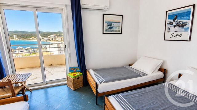 Appartement F5 à vendre - 5 pièces - 110.0 m2 - LE LAVANDOU - 83 - PROVENCE-ALPES-COTE-D-AZUR - Century 21 Net-Immo Agency