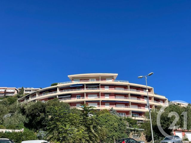 Appartement F5 à vendre - 5 pièces - 110.0 m2 - LE LAVANDOU - 83 - PROVENCE-ALPES-COTE-D-AZUR - Century 21 Net-Immo Agency