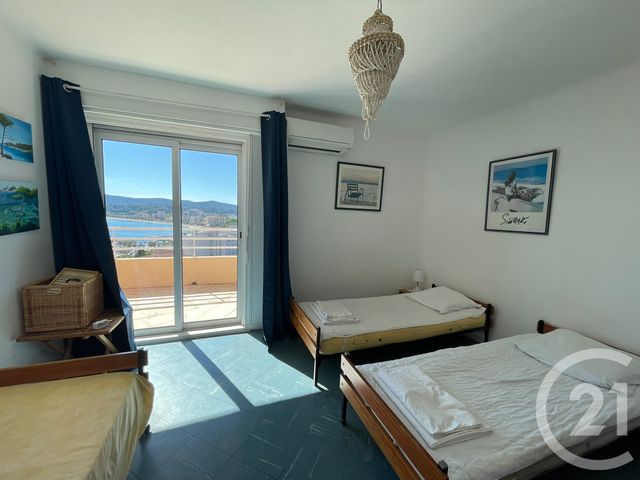 Appartement F5 à vendre - 5 pièces - 110.0 m2 - LE LAVANDOU - 83 - PROVENCE-ALPES-COTE-D-AZUR - Century 21 Net-Immo Agency