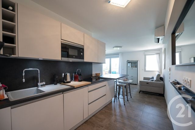 Appartement F3 à vendre - 3 pièces - 62.15 m2 - BORMES LES MIMOSAS - 83 - PROVENCE-ALPES-COTE-D-AZUR - Century 21 Net-Immo Agency